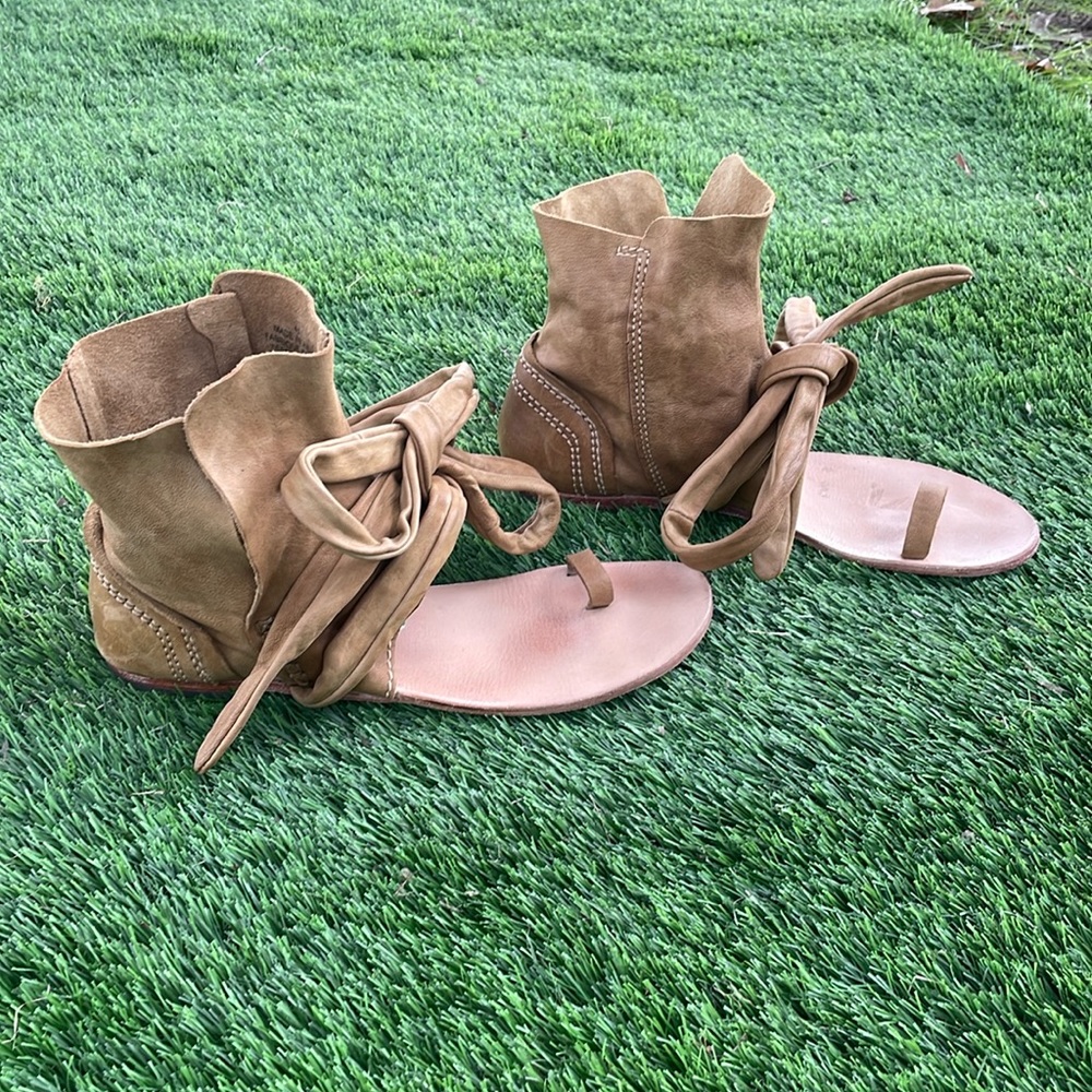Free People Delaney Boot Sandals, size 41
